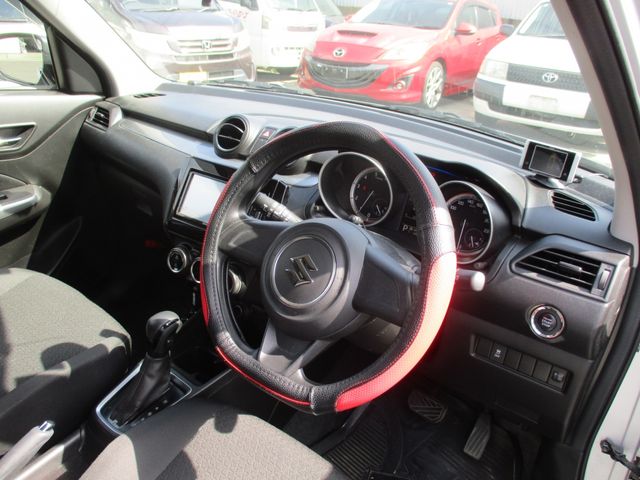 Ref No.A15327789 SUZUKI SWIFT Image#9