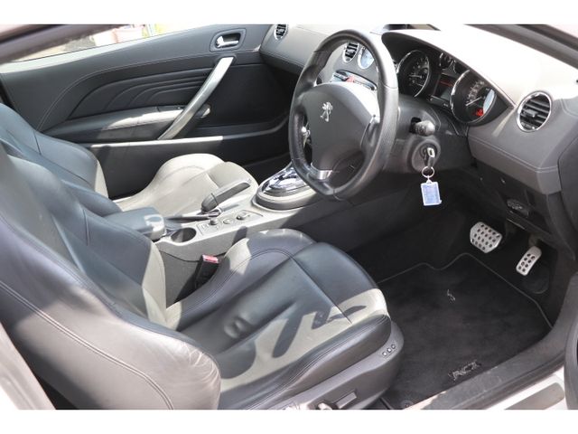 Ref No.A15327835 PEUGEOT RCZ Image#12