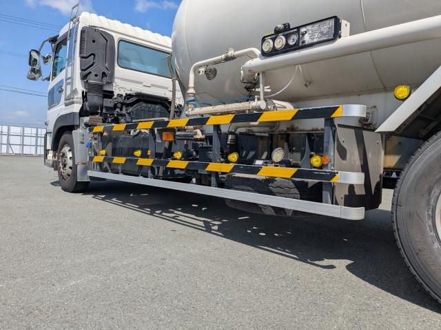Ref No.A15357609 NISSAN DIESEL QUON Image#12
