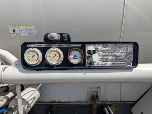 Ref No.A15357609 NISSAN DIESEL QUON Image#16