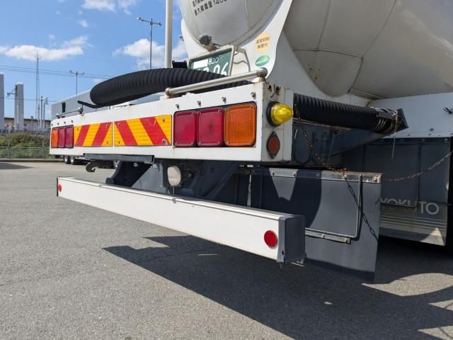 Ref No.A15357609 NISSAN DIESEL QUON Image#7