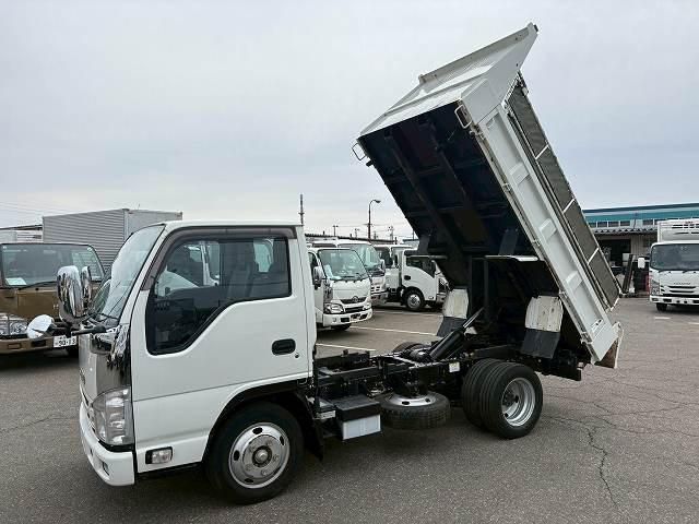 ISUZU ELF TRUCK