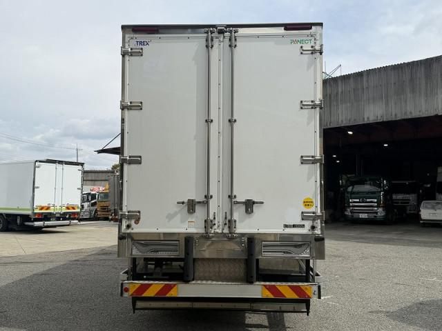 Ref No.A15366203 NISSAN DIESEL QUON Image#6