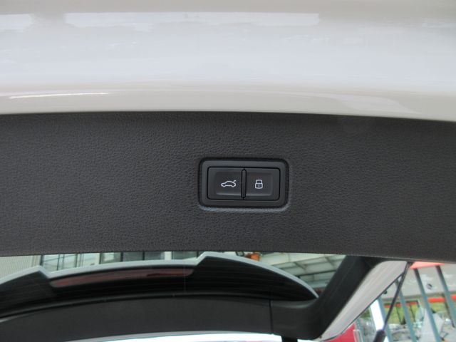 Ref No.A15383137 AUDI Q7 Image#13