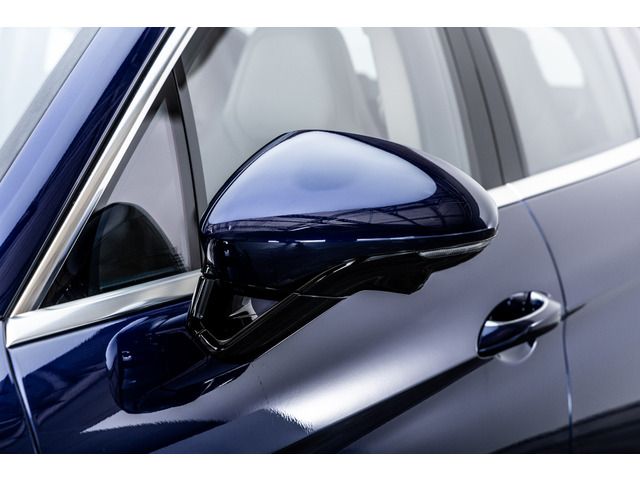Ref No.A15404755 PORSCHE PANAMERA Image#18