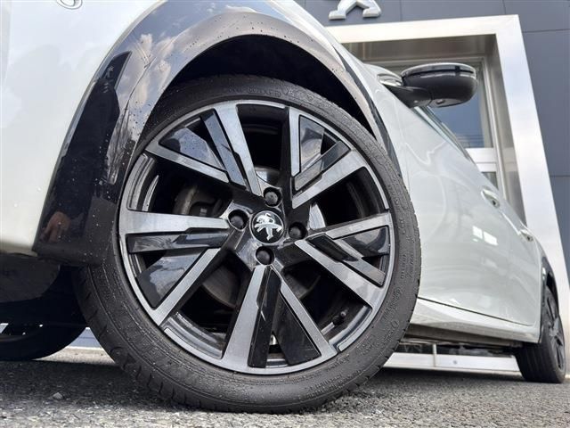 Ref No.A15410760 PEUGEOT 208 Image#9