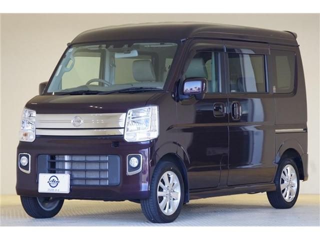 NISSAN NT100CLIPPER