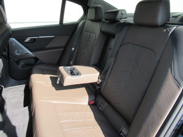 Ref No.A15424324 BMW i5 Image#15