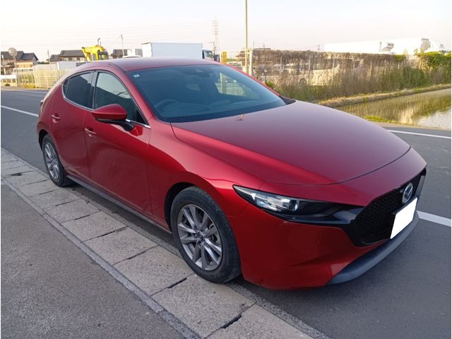 MAZDA MAZDA3 FASTBACK