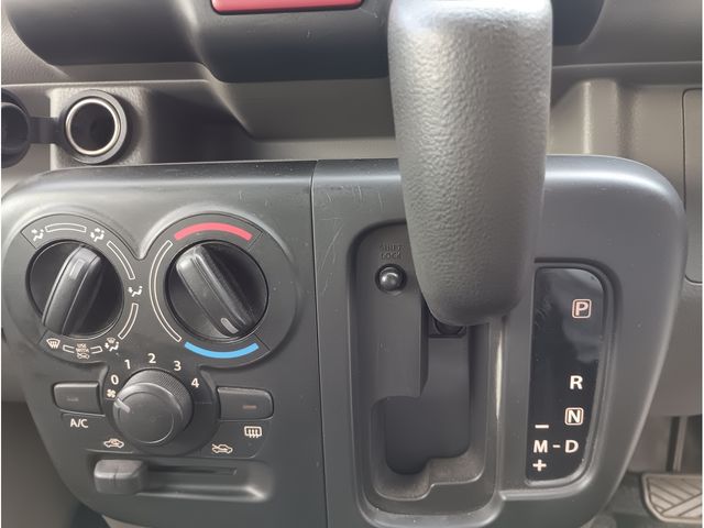 Ref No.A15435767 NISSAN NT100CLIPPER Image#10