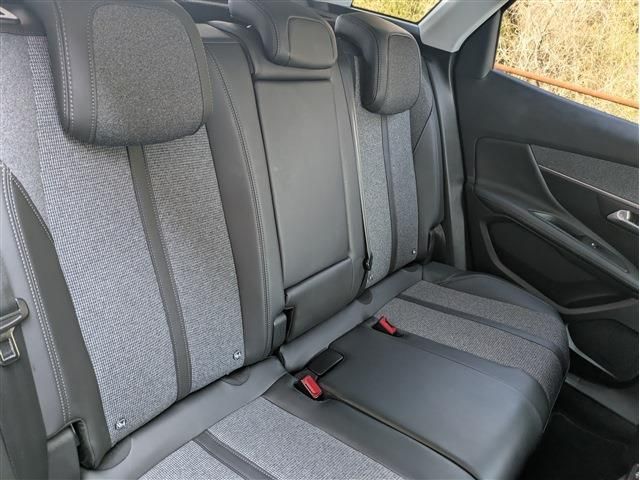 Ref No.A15436030 PEUGEOT 3008 Image#13
