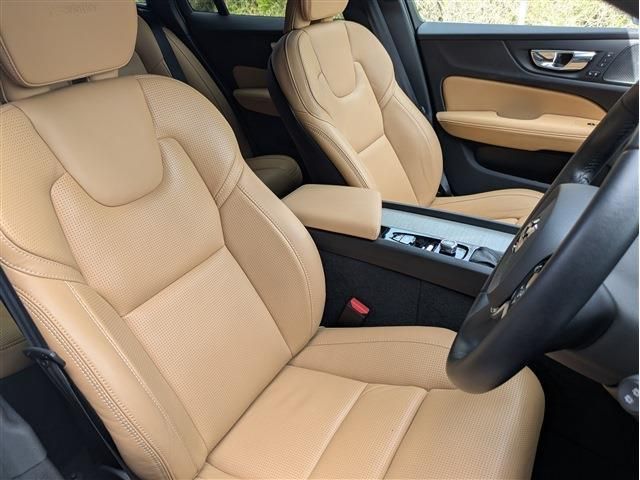 Ref No.A15436173 VOLVO V60 Image#10