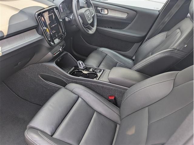 Ref No.A15440405 VOLVO XC40 Image#16