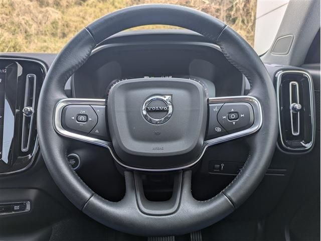 Ref No.A15440405 VOLVO XC40 Image#12