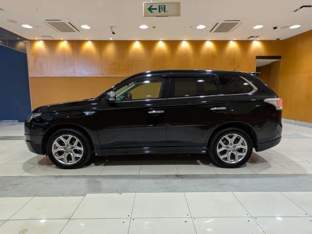 Ref No.A15484452 MITSUBISHI OUTLANDER PHEV Image#13