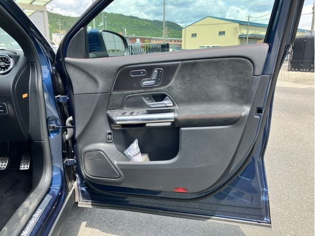 Ref No.A15484935 MERCEDES GLA CLASS Image#12