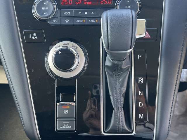 Ref No.A15513461 MITSUBISHI DELICA D5 Image#18