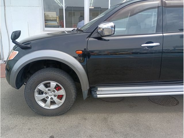 Ref No.A15571078 MITSUBISHI TRITON Image#13