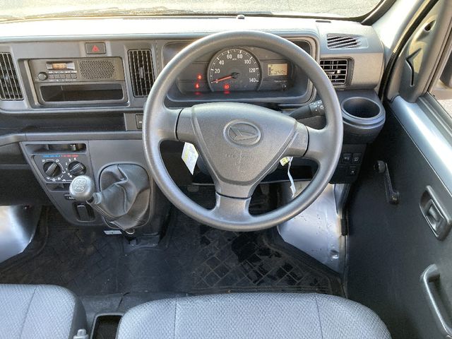 Ref No.A15575729 DAIHATSU HIJET CARGO Image#4
