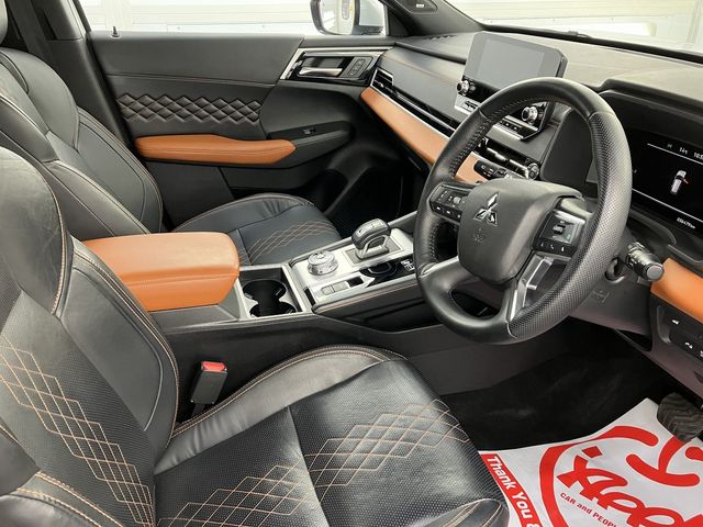 Ref No.A15576127 MITSUBISHI OUTLANDER PHEV Image#9
