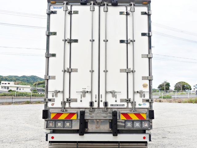 Ref No.A15576392 MITSUBISHI SUPER GREAT Image#8