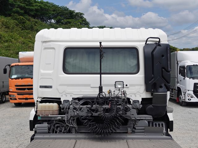 Ref No.A15576395 NISSAN DIESEL QUON Image#14