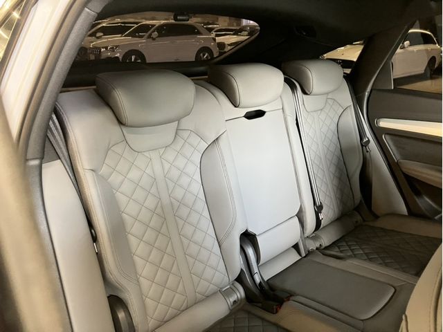 Ref No.A15604136 AUDI Q5 Image#14
