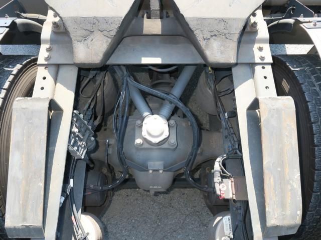 Ref No.A15604364 NISSAN DIESEL QUON Image#8