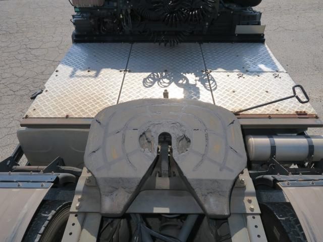 Ref No.A15604364 NISSAN DIESEL QUON Image#6