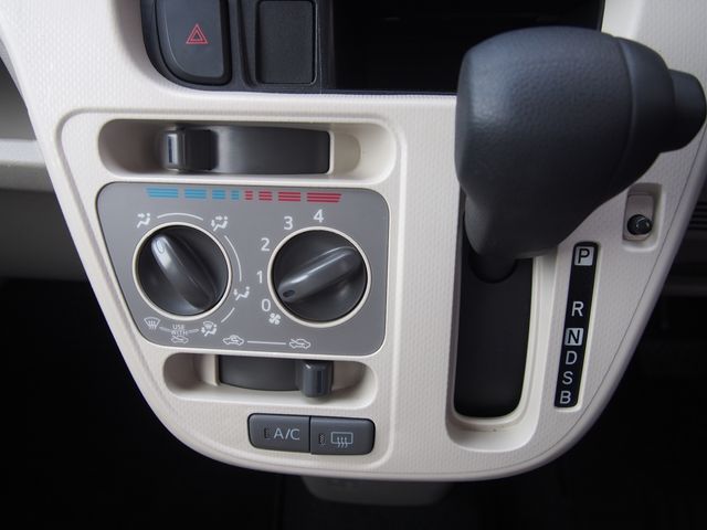 Ref No.A15604501 DAIHATSU MOVE Image#12