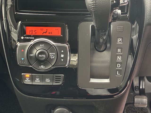 Ref No.A15623831 MITSUBISHI DELICA D2 Image#15