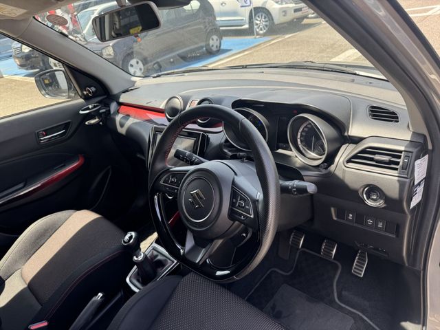 Ref No.A15625321 SUZUKI SWIFT Image#12