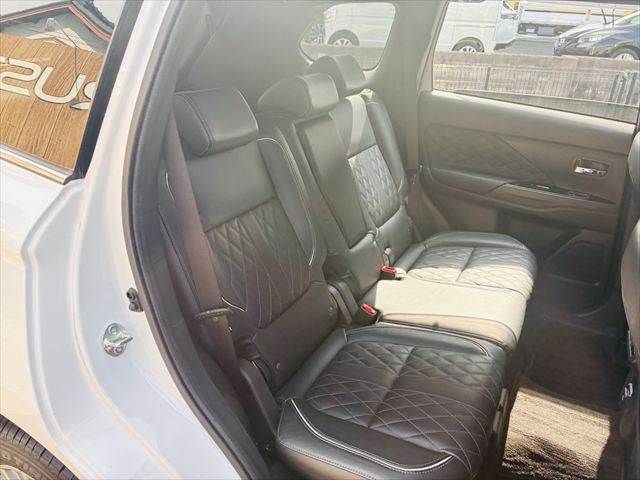 Ref No.A15625465 MITSUBISHI OUTLANDER PHEV Image#9