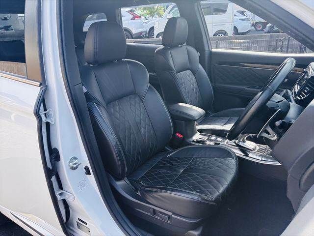 Ref No.A15625465 MITSUBISHI OUTLANDER PHEV Image#8