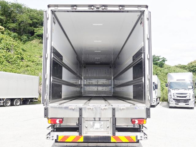 Ref No.A15625490 NISSAN DIESEL QUON Image#15