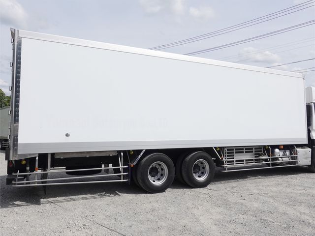 Ref No.A15625490 NISSAN DIESEL QUON Image#8