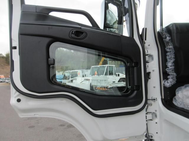 Ref No.A15625608 MITSUBISHI SUPER GREAT Image#19