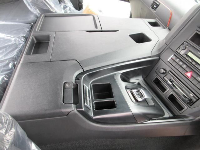 Ref No.A15625797 MITSUBISHI SUPER GREAT Image#11