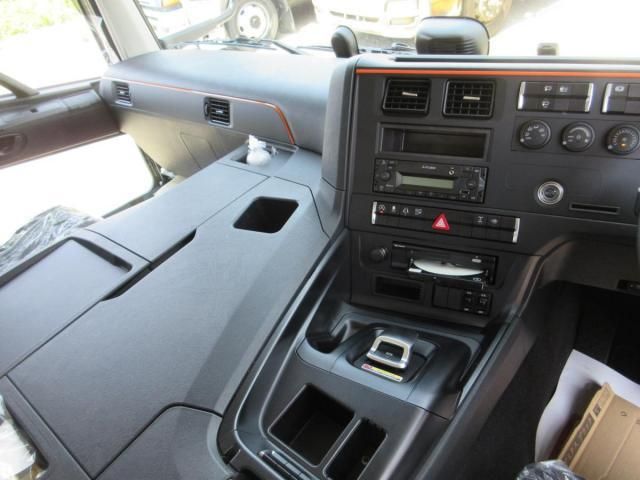 Ref No.A15625805 MITSUBISHI SUPER GREAT Image#12