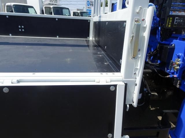 Ref No.A15632787 MITSUBISHI CANTER TRUCK Image#9