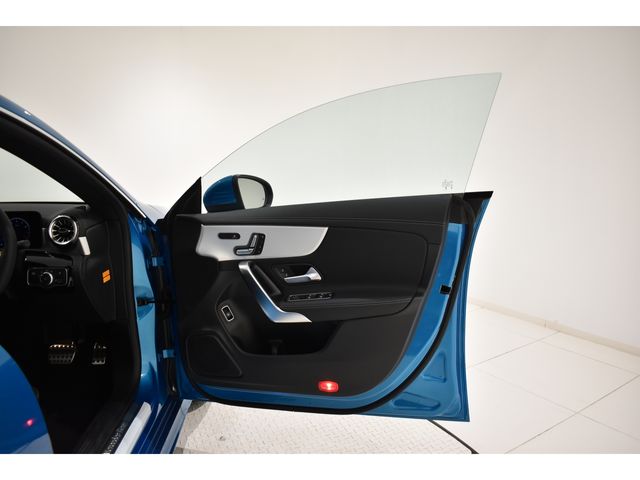 Ref No.A15656909 MERCEDES CLA CLASS Image#6