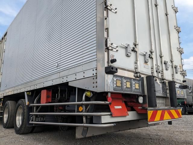 Ref No.A15682653 NISSAN DIESEL QUON Image#7