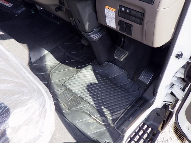 Ref No.A15682757 MITSUBISHI CANTER TRUCK Image#19