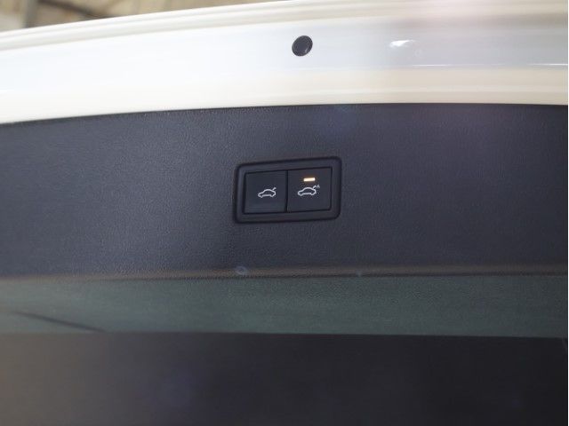 Ref No.A15683129 VOLKSWAGEN TIGUAN Image#9