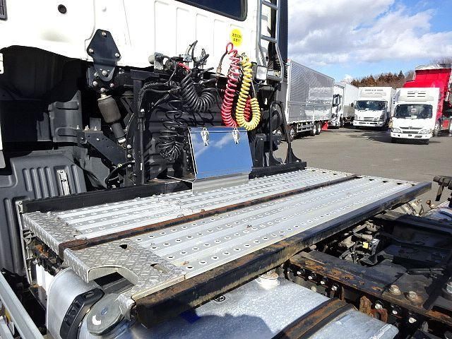 Ref No.A15683370 HINO PROFIA Image#17