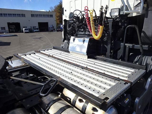 Ref No.A15683370 HINO PROFIA Image#18