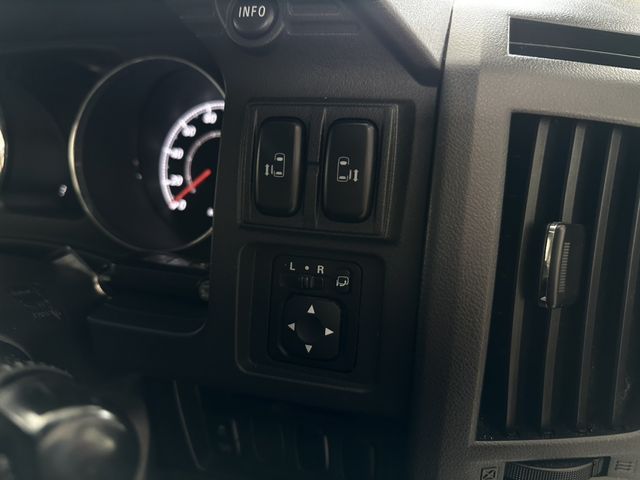 Ref No.A15683528 MITSUBISHI DELICA D5 Image#13