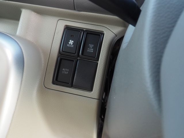 Ref No.A15694381 NISSAN NT100CLIPPER Image#9