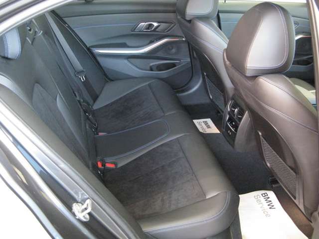 Ref No.A15724046 BMW 3 SERIES Image#11