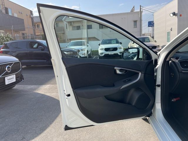 Ref No.A15724218 VOLVO V40 Image#18